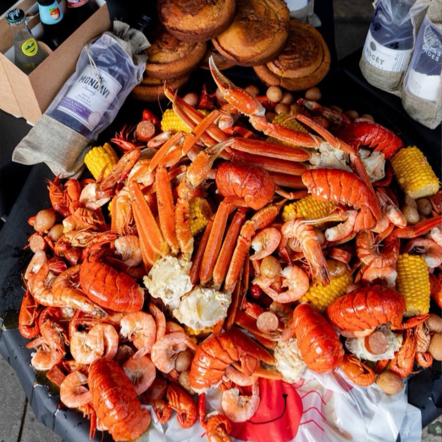 Why Smart Hosts Choose Group Seafood Boils Over Individual Plates