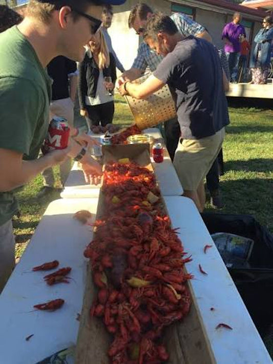 Cajun Seafood Boil Catering in Los Angeles: Who Does It and How to Book